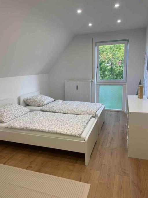 Messe- Augsburg- Legoland Guenzburg - 6 Personen Appartement Zusmarshausen Buitenkant foto